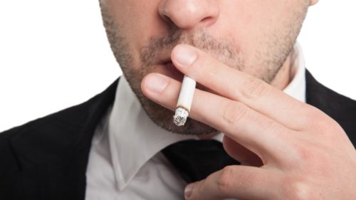 دانشگاه بریتیش کلمبیا براساس مطالعاتی که انجام داده می گوید سیگار کشیدن، طلاق و زیاده روی در مصرف الکل سه عامل مهم غیر بیولوژیکی هستند که بیشتر منجر به مرگ می شوند.