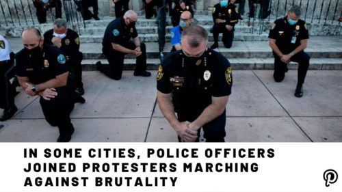 در حمایت از جنبش ضد نژادپرستی امریکا، نیروهای پلیس در برخی از شهرها به معترضین پیوستند