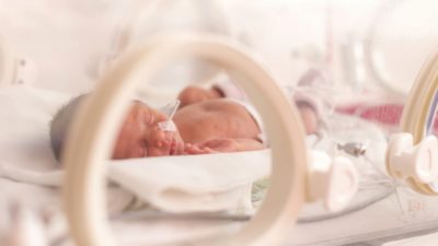 متخصصان کانادایی از کاهش تعداد نوزادان زودرس در طول شیوع کووید19 خبر دادند