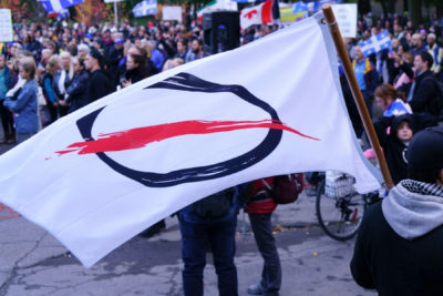 تجمع معترضین ضد ماسک : تظاهرکنندگان در پارک مونترال جمع شدند