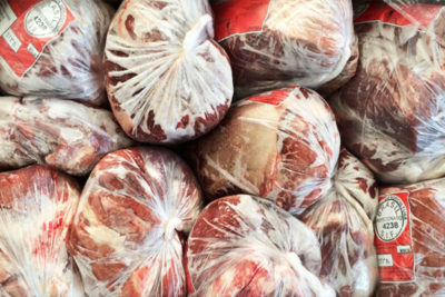 بی مسئولیتی مسئولین منجر به از بین رفتن 320 تن گوشت قرمز وارداتی به ایران شد