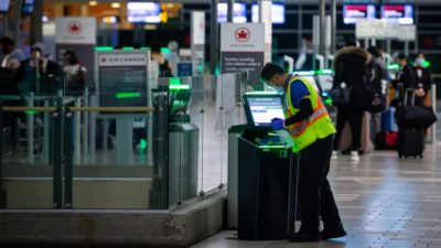 هشدار نخست وزیر کانادا : به زودی محدودیتهای مسافرتی جدیدی اجرا خواهد شد
