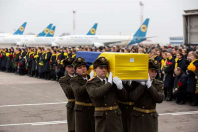 واکنش وزیر امور خارجه اوکراین به گزارش ایران از سقوط پرواز PS752