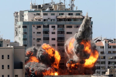 حملات هوایی اسرائیل باعث ویرانی دفاتر شبکه های الجزیره و آسوشیتدپرس در غزه شد