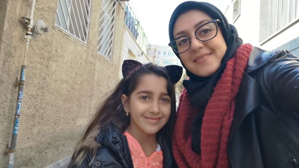 « سحر حقجو » 37 ساله و دختر هشت ساله اش « السا جدیدی »