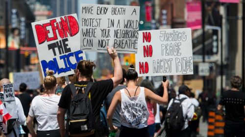 تظاهرات در اعتراض به نژادپرستی ضد سیاه پوستان در تورنتو