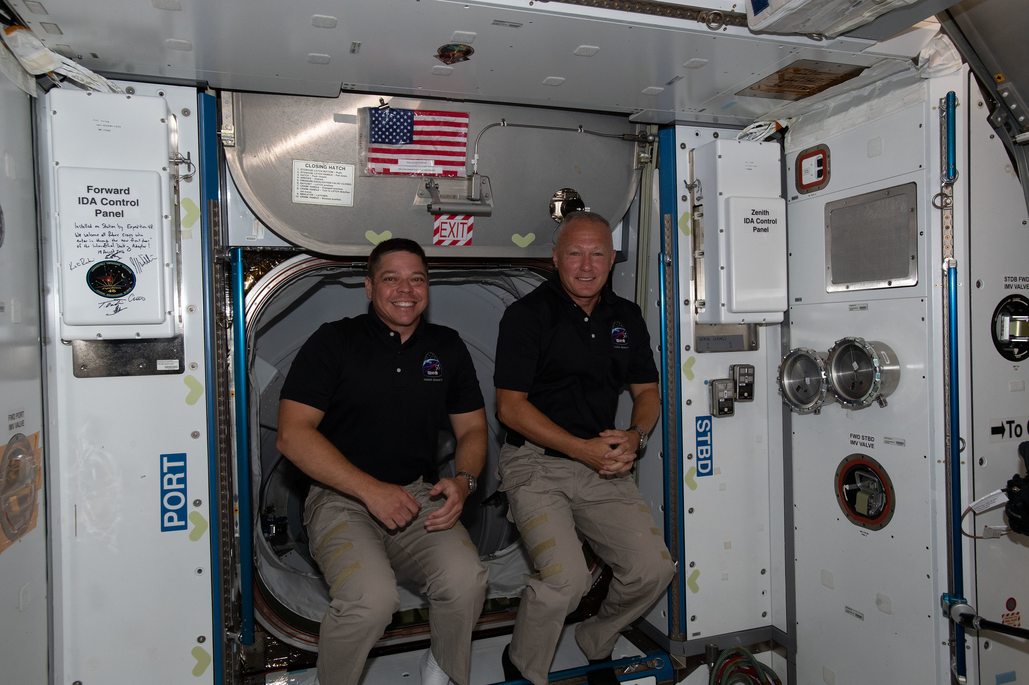 فضانوردان ناسا بعد از ۴۵ سال با کپسولی آمریکایی به زمین بازگشتند