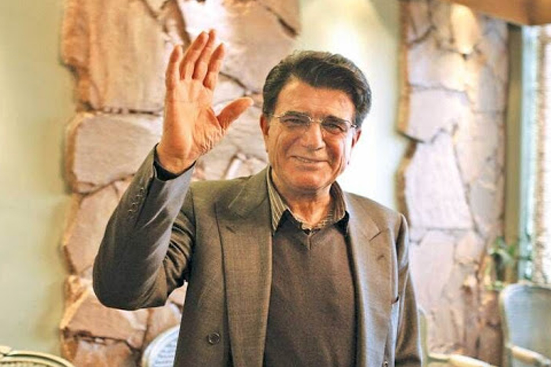 موسیقی دان ، آهنگساز ، خواننده و خوشنویس استاد محمدرضا شجریان درگذشت