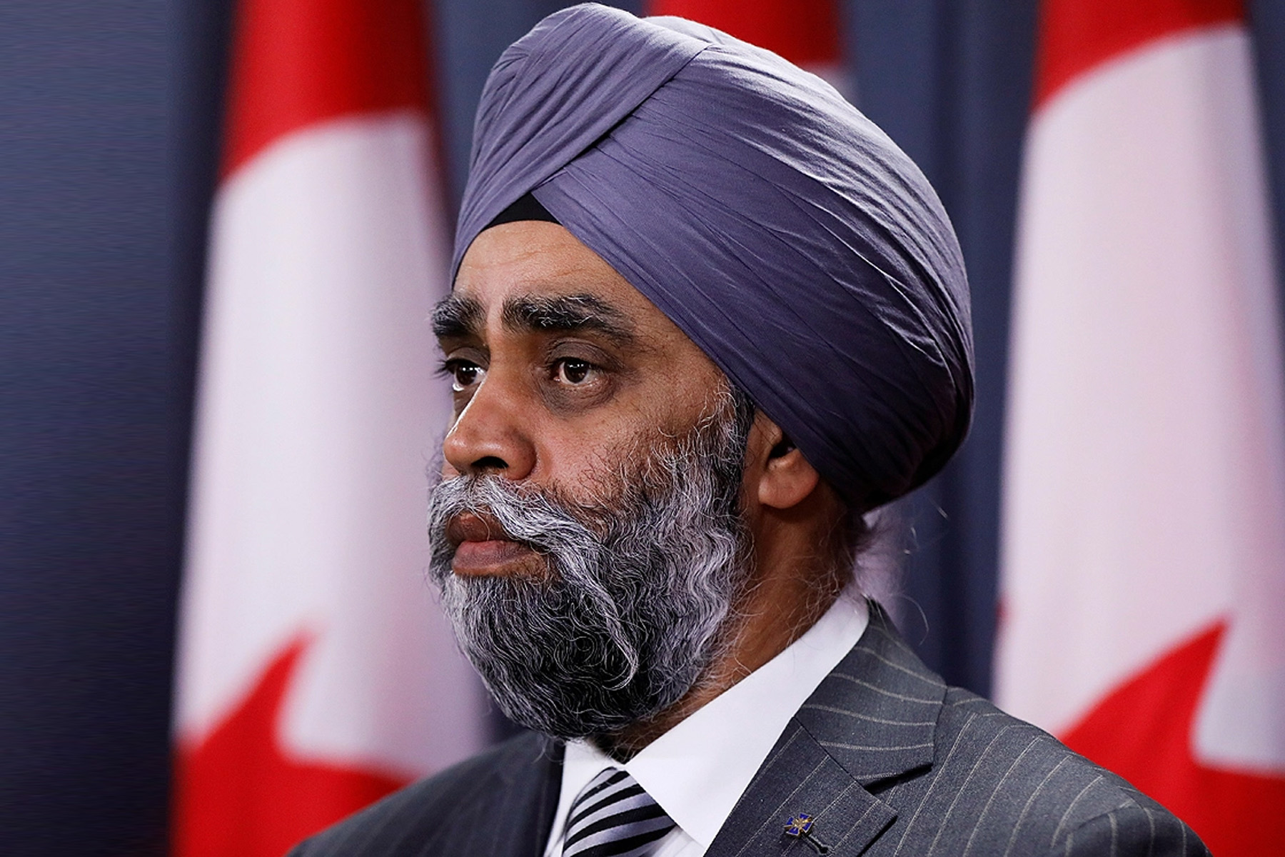 وزیر دفاع کانادا خواستار لغو « دیپلماسی گروگان‌ گیری » از چین شد