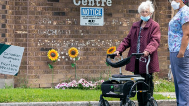 گردش برای ساکنان خانه های سالمندان تورنتو ، پیل و اتاوا ممنوع شد