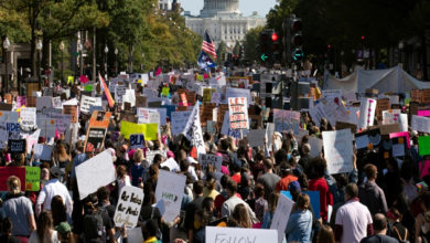 برگزاری راهپیمایی در سراسر امریکا : هزاران زن خواستار رای ندادن به دونالد ترامپ شدند