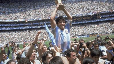 دیگو مارادونا در گذشت ؛ سکته قلبی علت مرگ اسطوره فوتبال جهان