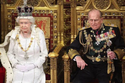 ملکه الیزابت و پرنس فیلیپ واکسن کووید19 را دریافت کردند