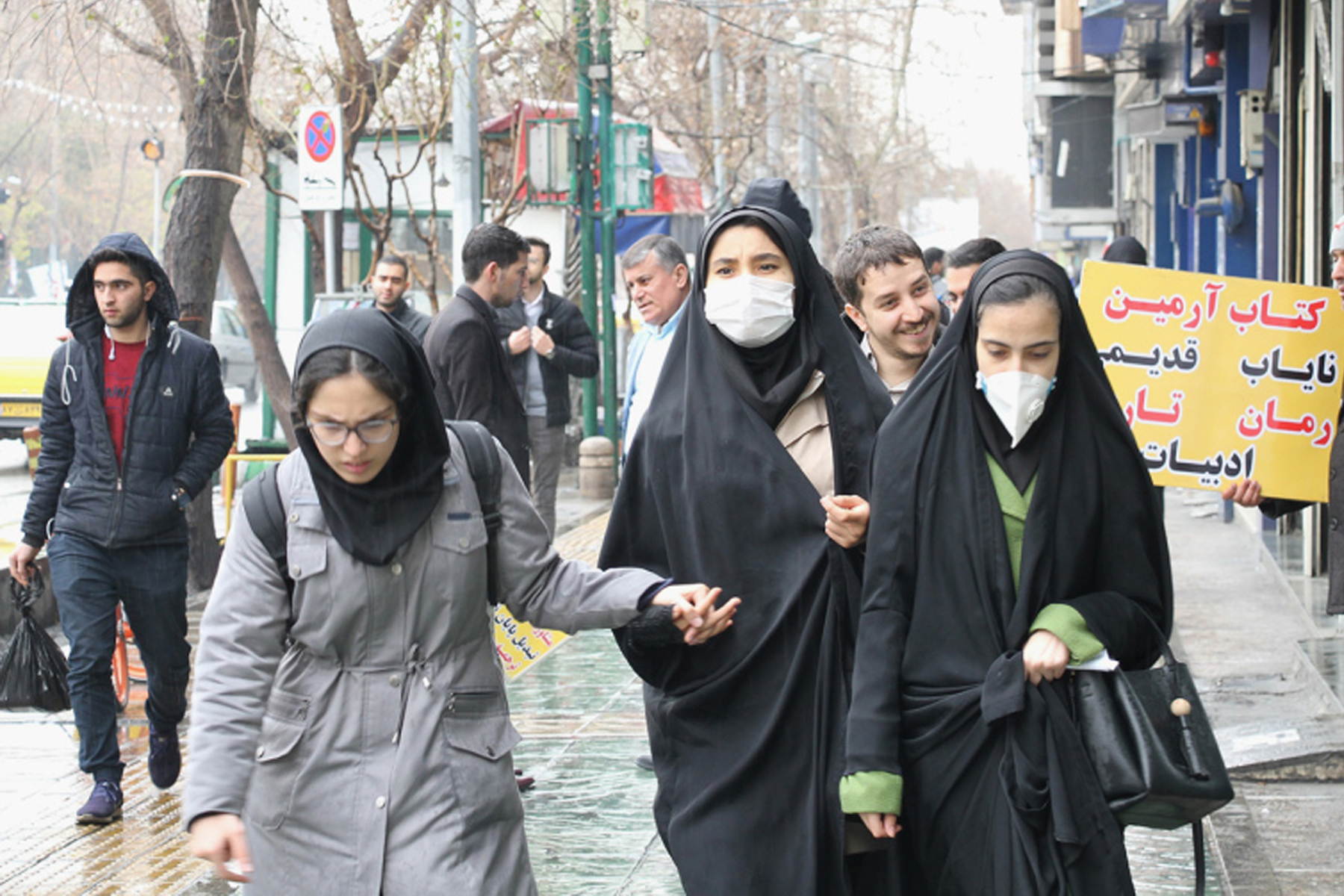 کووید۱۹ در ایران : ابتلای ۷۳۹۰ نفر دیگر، فوت ۶۲ بیمار و پر شدن بخش های مراقبت های ویژه