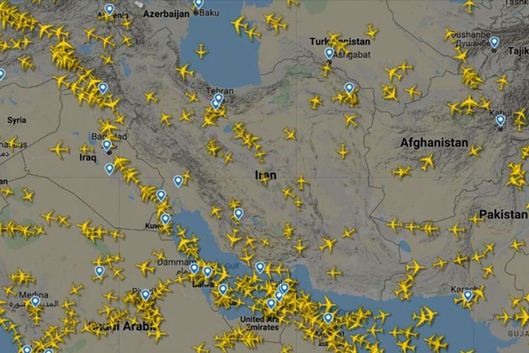 وزیر راه و شهرسازی ایران از کاهش قابل توجه پروازهای عبوری ایران خبر داد