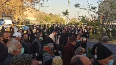در اعتراض به انعقاد قرارداد ایران و چین، مردم بطور خودجوش در شهرهای مختلف ایران تجمع کردند