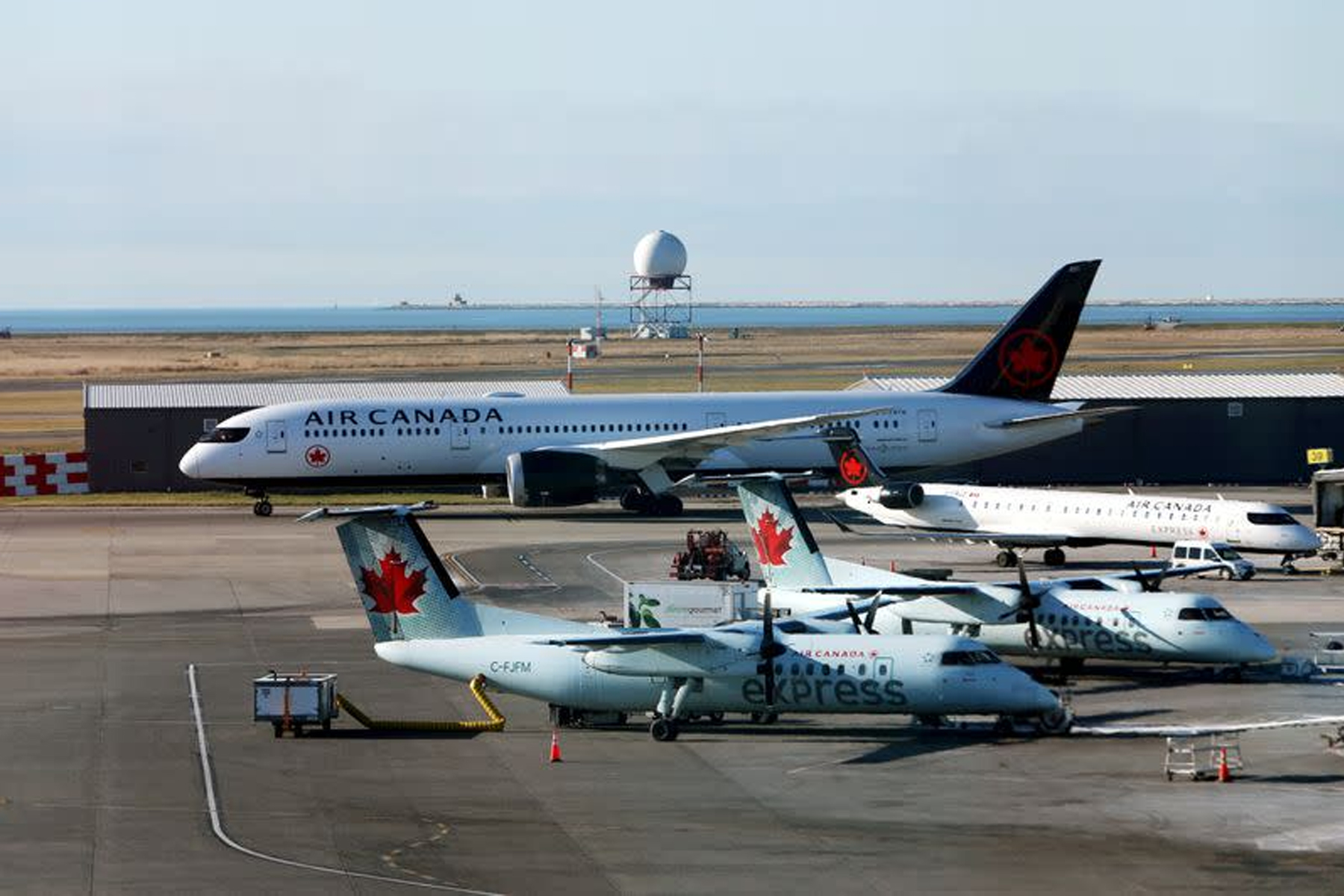 توافق هواپیمایی ایر کانادا و دولت درباره 5.9 میلیارد دلار «برنامه نقدینگی»