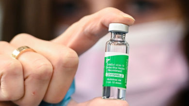 کمیته ملی واکسن گفت، کانادایی های 30 سال و بزرگتر می توانند واکسن دریافت کنند