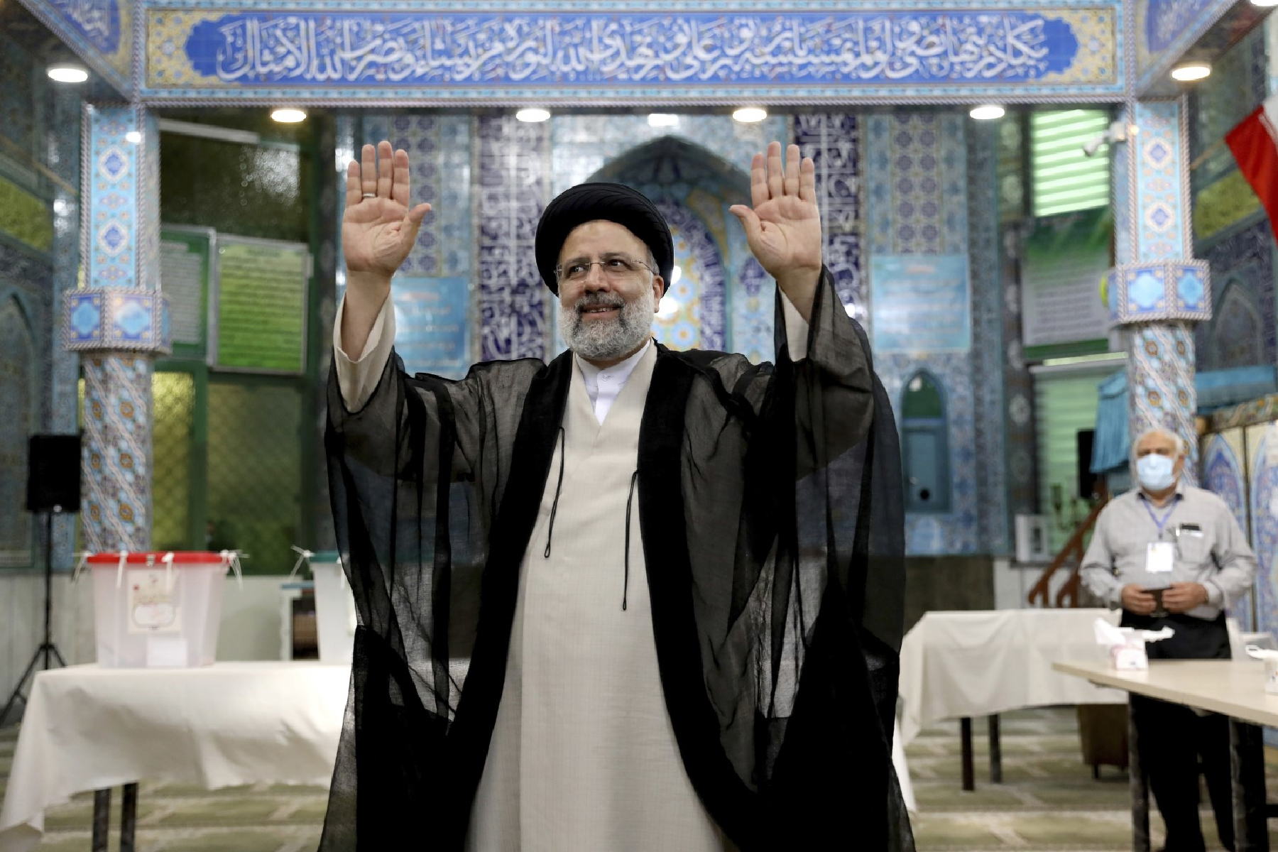 قاضی تندرو، ابراهیم رئیسی برای پیروزی قاطع در انتخابات ریاست جمهوری ایران آماده شد