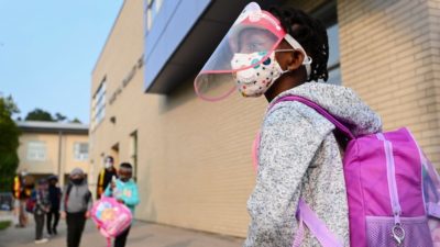 پزشک ارشد انتاریو : مدارس استان به احتمال زیاد در ماه سپتامبر با رعایت پوشش ماسک باز می‌شوند