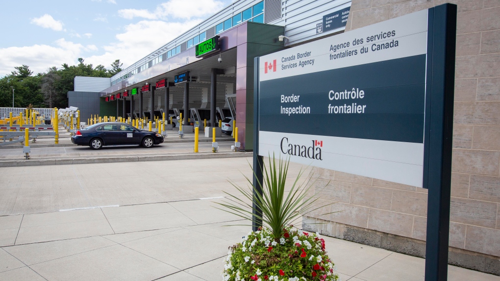 قوانین جدید عبور از مرز کانادا - آمریکا برای کانادایی ها و ویزیتورها اجرا می‌شود
