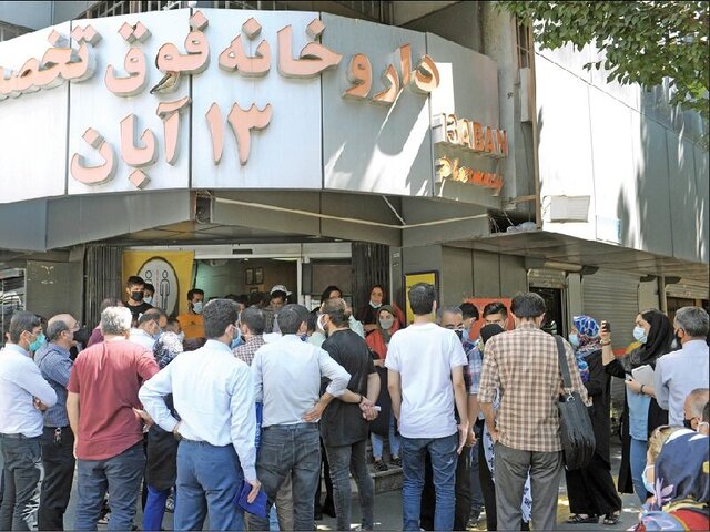 کمبود داروی کرونا در ایران به دلیل صرفه جویی ارزی ؛ احتمال افزایش فوتی‌ها تا ۸۰۰ نفر در روز