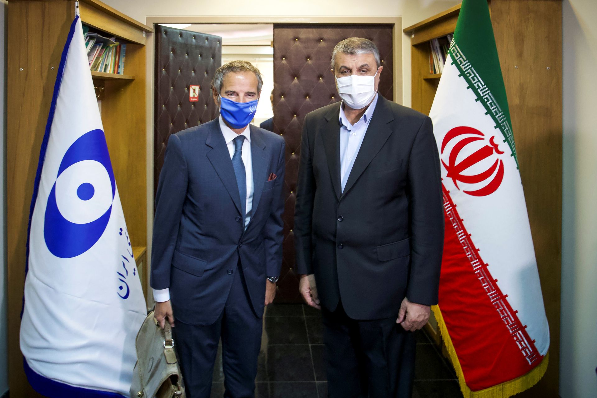 دیدار رافائل گروسی و محمد اسلامی در تهران ؛ توافق ایران و آژانس برای ادامه مذاکرات فنی
