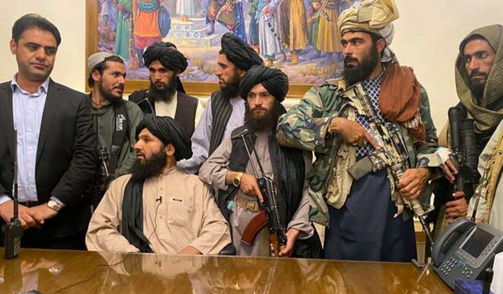 دعوت گروه تروریستی طالبان از ایران، روسیه، چین و ترکیه برای مراسم اعلام کابینه جدید افغانستان