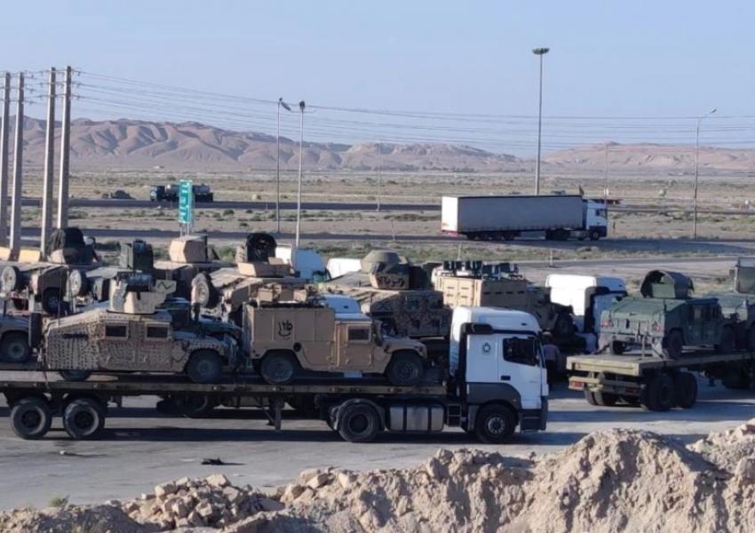 انتقال شماری تانک‌ و خودروی زرهی آمریکایی از افغانستان به ایران