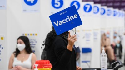 راه‌اندازی کیو‌آر کد واکسن در انتاریو همزمان با ثبت 373 مورد ابتلا به کووید-19 در استان