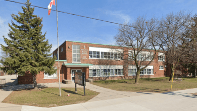 تصویر از تعطیلی یکی از مدارس ابتدایی تورنتو در پی تائید ۱۳ مورد ابتلا به کووید-۱۹