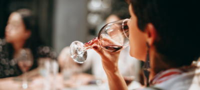 فروش شراب همراه سفارش «بیرون بر» در رستوران ها : «یک موفقیت بزرگ»