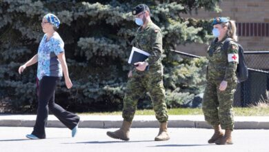 تصویر از نیروی نظامی کانادا برای پاسخ به درخواست کمک استان‌ها با کمبود کارکنان پزشکی مواجه است