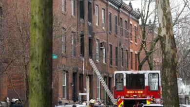 تصویر از آتش سوزی در فیلادلفیا دست کم ۱۲ نفر از جمله ۸ کودک را کشت