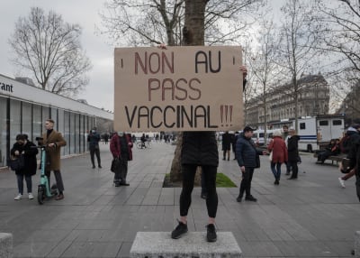 اعتراضات به پاسپورت واکسن در اروپا هزاران نفر را به خیابانها کشاند