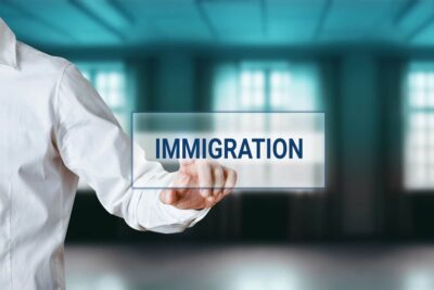 وزیر مهاجرت کانادا گفت در سال 2022 زمان رسیدگی به درخواستهای مهاجرتی به سطح استاندارد باز می گردد