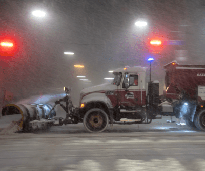 این تصاویر گستره طوفان برف در تورنتو و بخش هایی از انتاریو را نشان می دهند