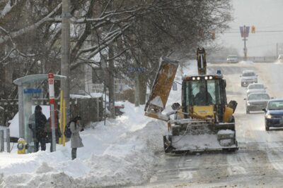 زمانبندی شهرداری برای برف روبی: بزرگراه ها و مسیرهای اصلی در اولویت اول قرار دارند