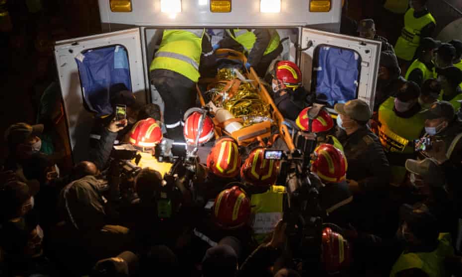 عملیات نجات پسر مراکشی که به عمق یک چاه عمیق سقوط کرده بود پس از 5 روز پایان یافت