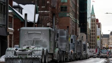 شرکت های یدک کشی کامیون از کمک به پلیس برای جابجایی کامیون های پارک شده خودداری کردند