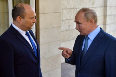 نخست‌وزیر اسرائیل در مسکو با پوتین دیدار کرد و سپس با زلنسکی تلفنی گفتگو کرد