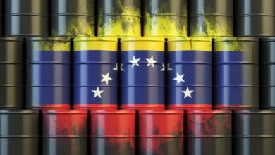 تصویر از بایدن در حال بررسی کاهش تحریم های ونزوئلا برای منزوی ساختن روسیه و افزایش تولید نفت است
