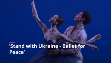 تصویر از رقص باله برای صلح : بالرین های اوکراینی و روسی برای یک اجرای ویژه به یکدیگر پیوستند