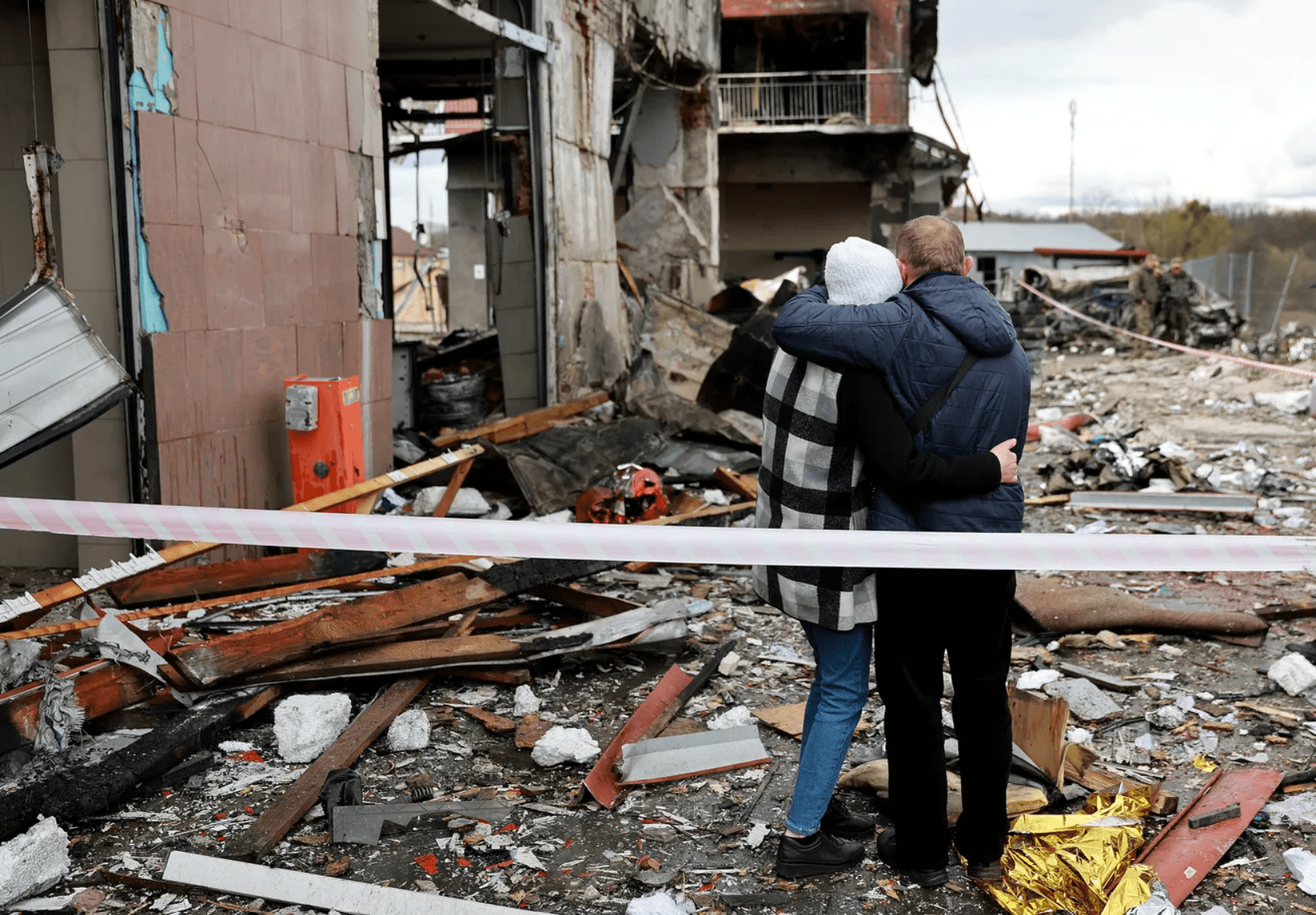دست کم هفت نفر در حملات موشکی روسیه به مراکز غیرنظامی در غرب اوکراین کشته شدند