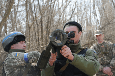 کانادا توپخانه هویتزر و مهمات ضد زره کارل گوستاف به اوکراین ارسال کرد