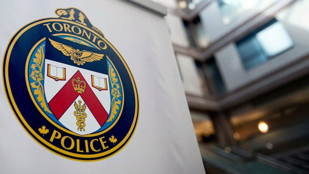 مأموران و کارمندان واکسینه نشده پلیس تورنتو می توانند به سر کار بازگردند