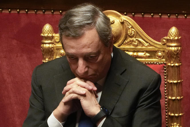 ماریو دراگی نخست وزیر ایتالیا پس از فروپاشی دولت استعفا داد