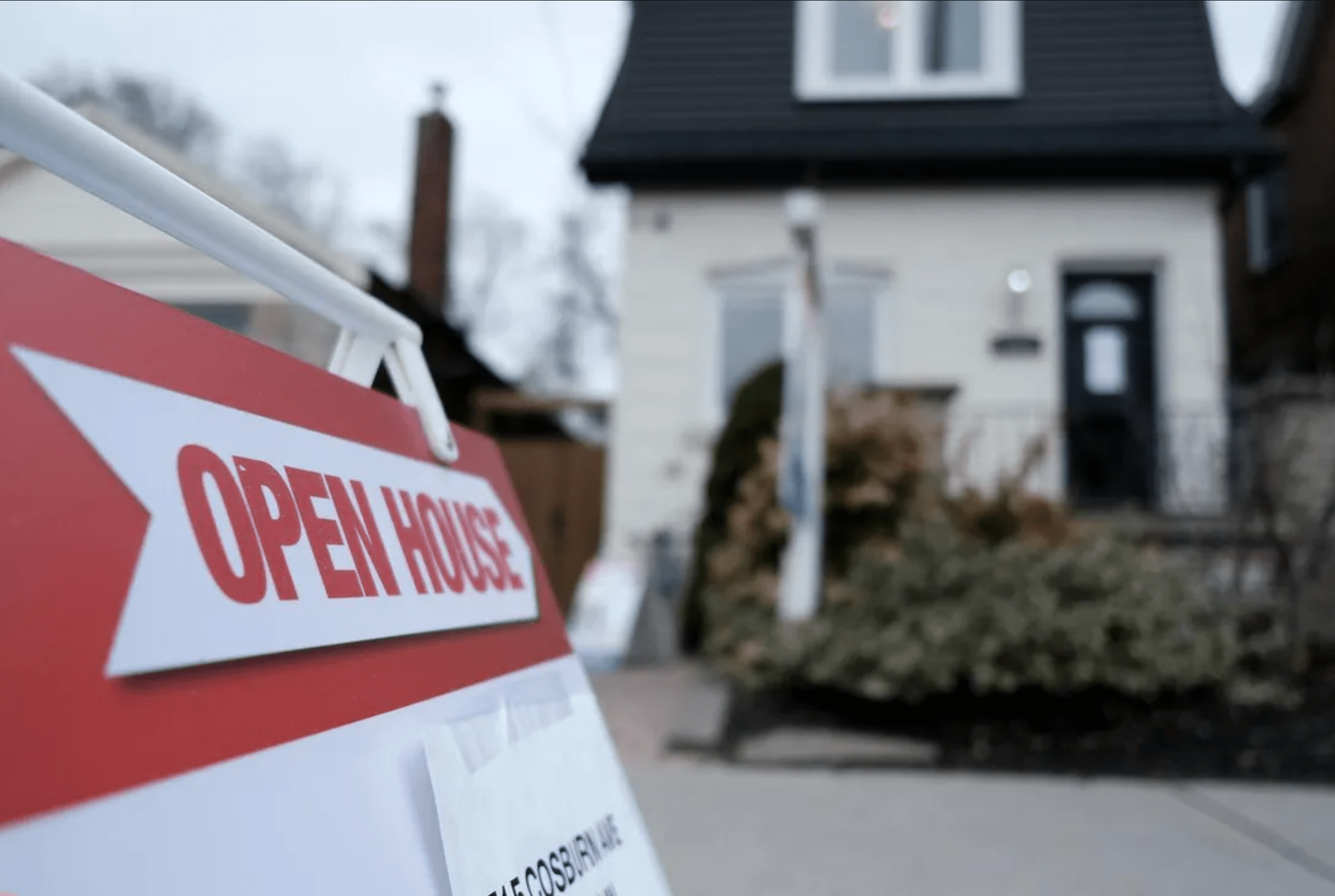 نرخ فروش خانه در تورنتو نسبت به ماه مشابه در سال گذشته 41 درصد کاهش یافته است