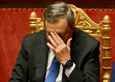 ماریو دراگی نخست وزیر ایتالیا پس از فروپاشی دولت استعفا داد