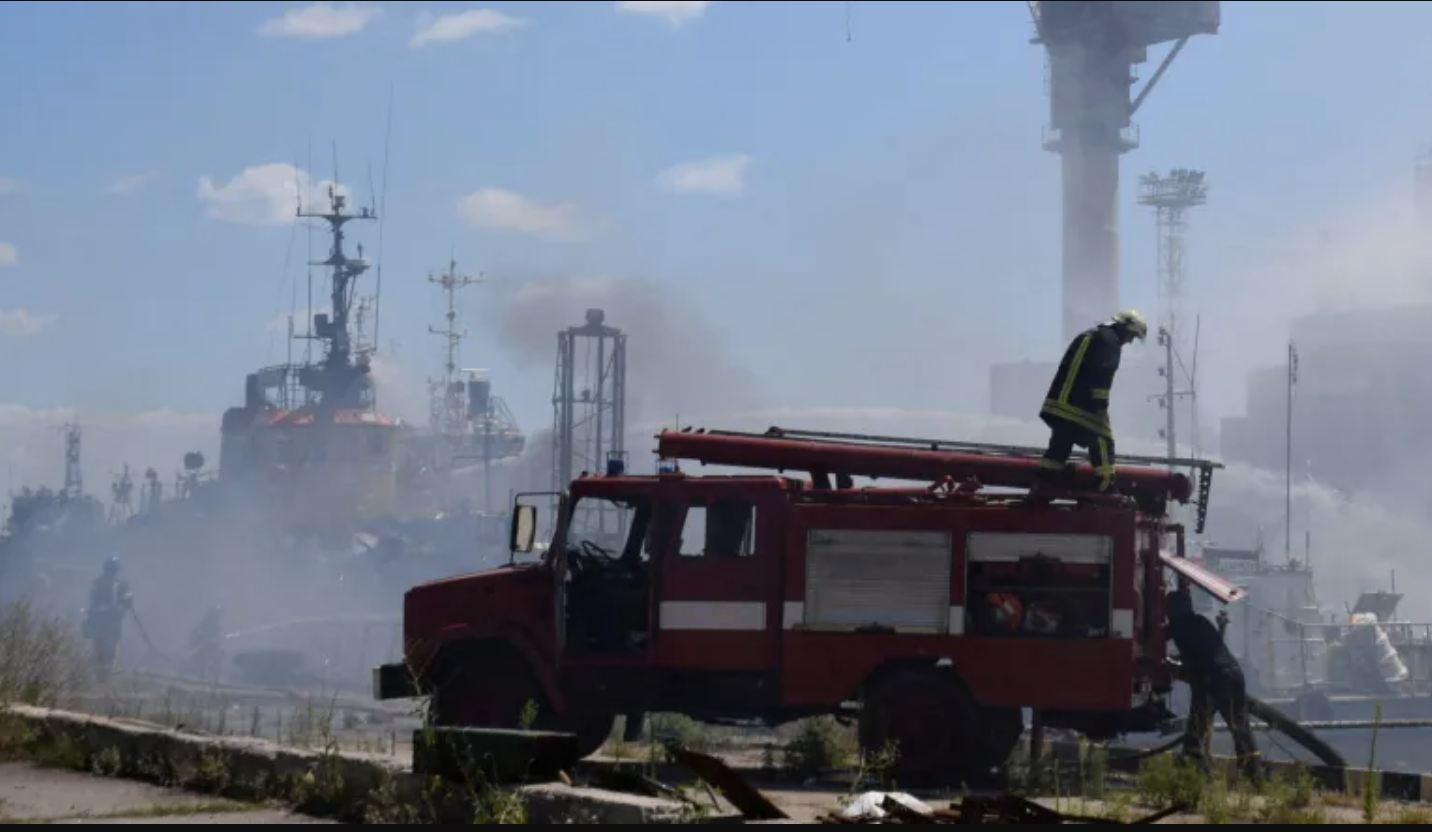 موشکهای روسی ساعاتی پس از امضای قرارداد صادرات غلات به بندر اوکراین در دریای سیاه حمله کردند